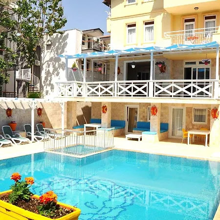 Hotel In - Beautiful In Centre *